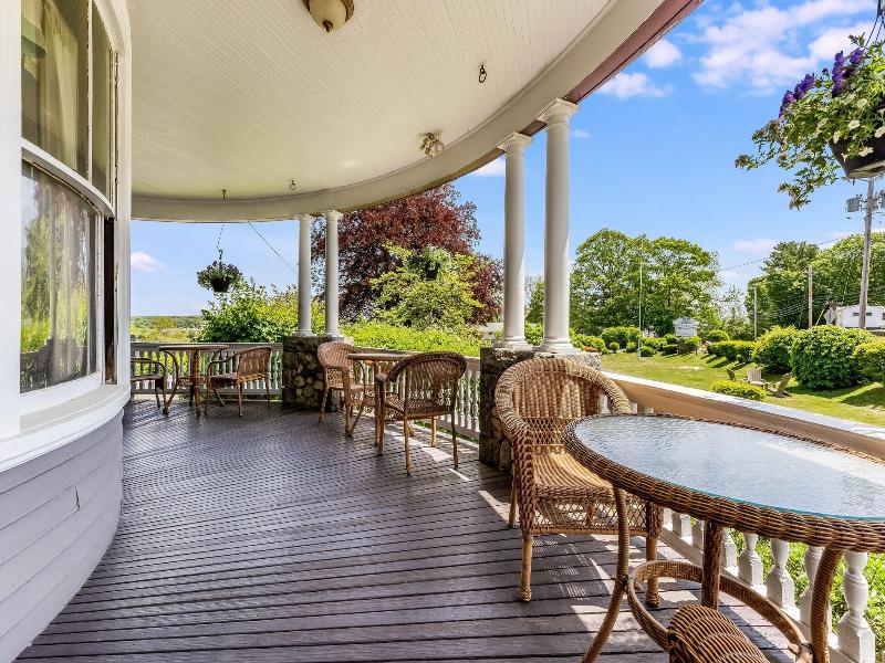 Castle Manor Inn image