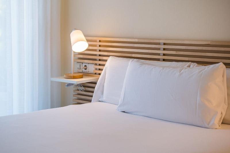 Marea Aparthotel image