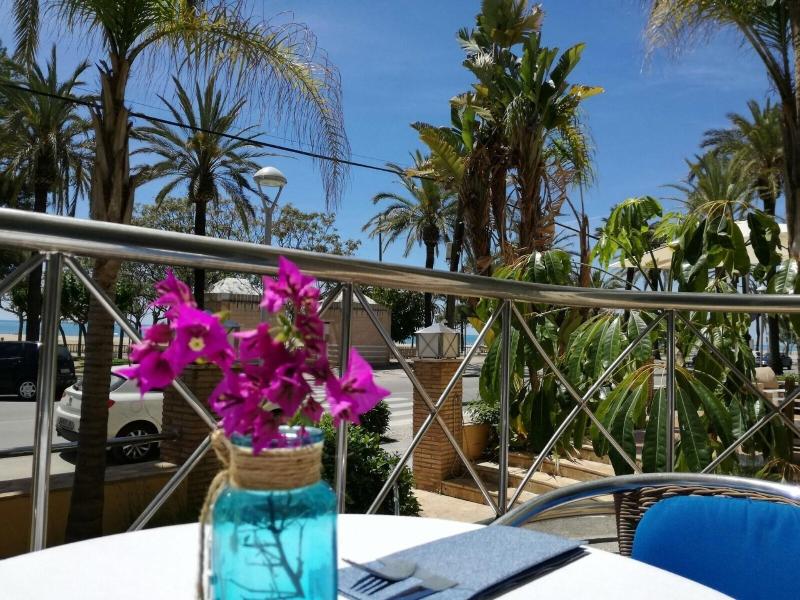 Marea Aparthotel image
