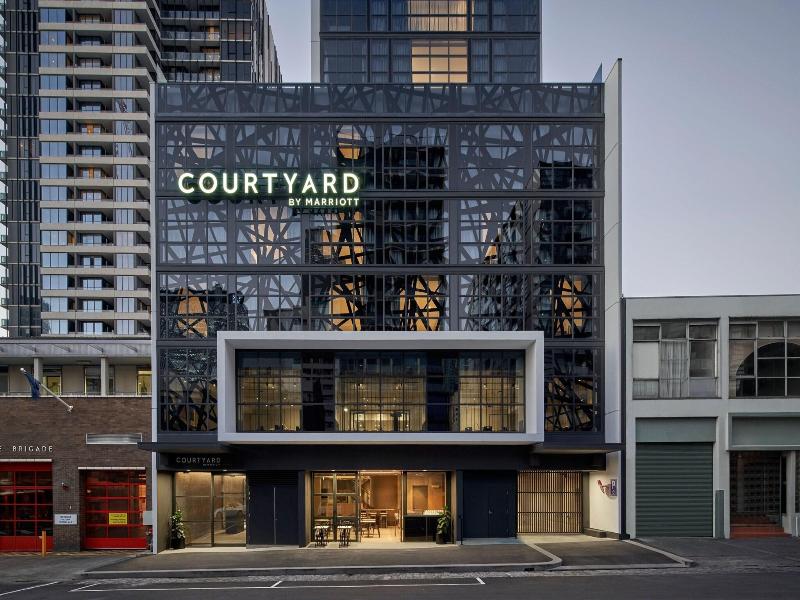 Courtyard By Marriott Melbourne Flagstaff Gardens image