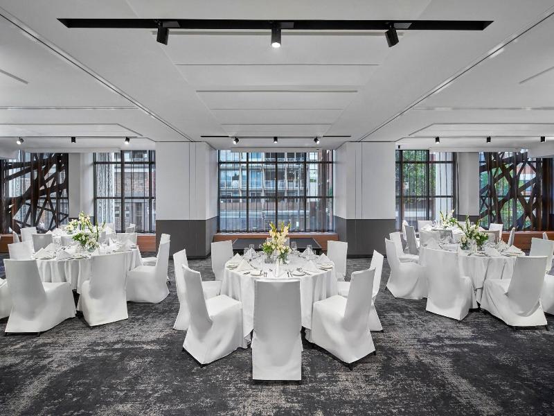 Courtyard By Marriott Melbourne Flagstaff Gardens image