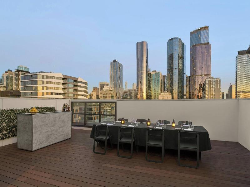 Courtyard By Marriott Melbourne Flagstaff Gardens image