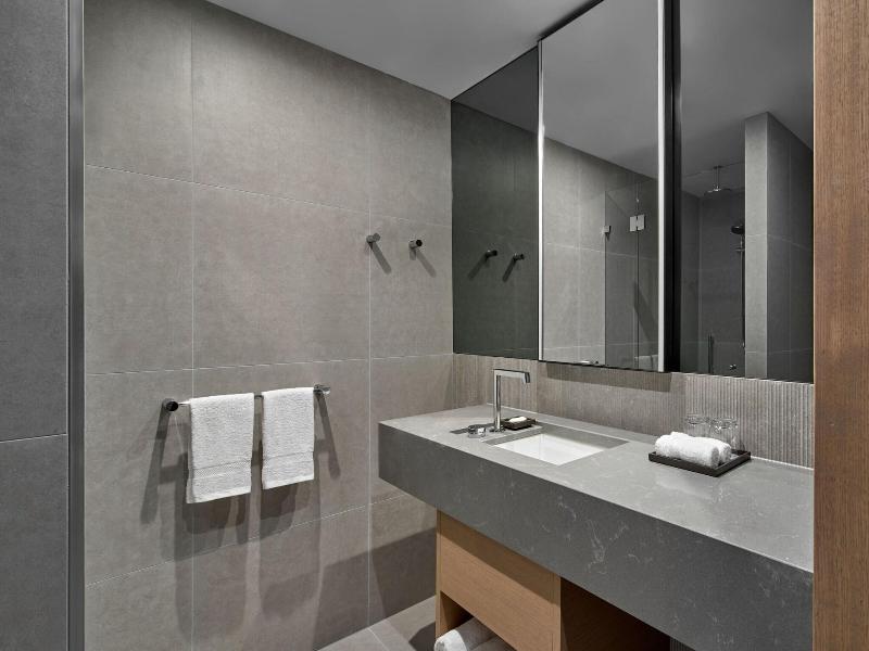 Courtyard By Marriott Melbourne Flagstaff Gardens image