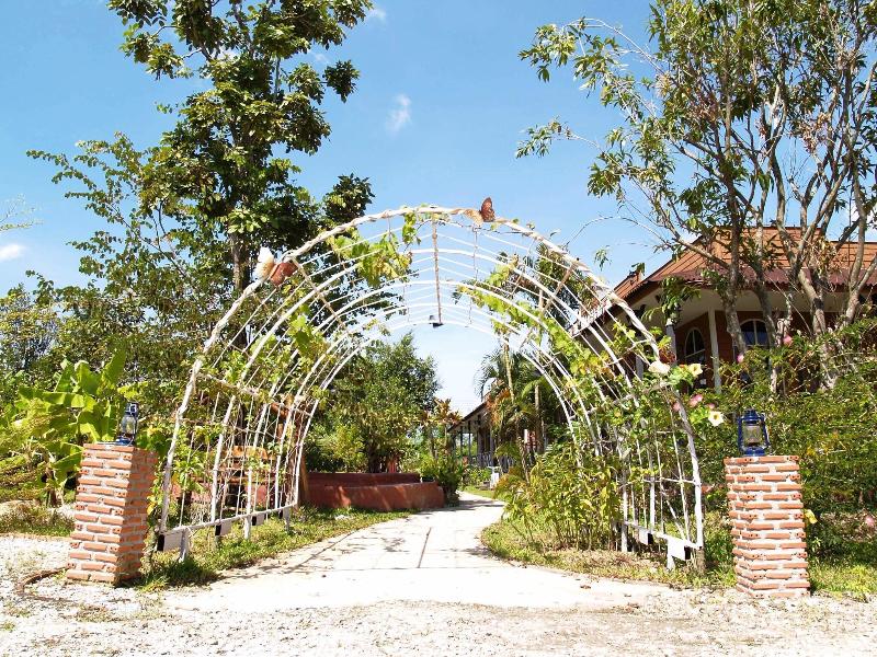 Cowboy Farm Resort Pattaya image