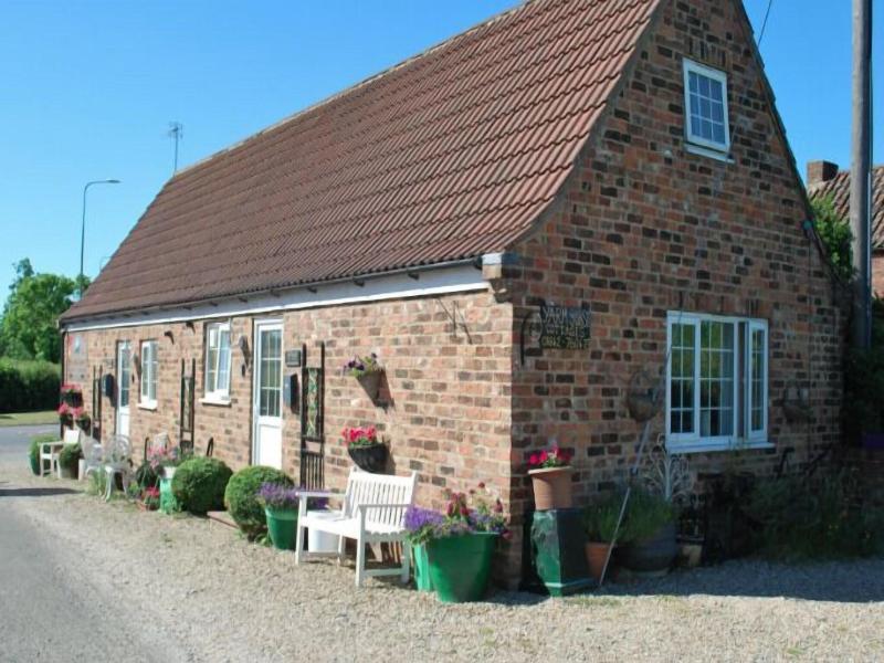 Yarm Cottages 4 U image