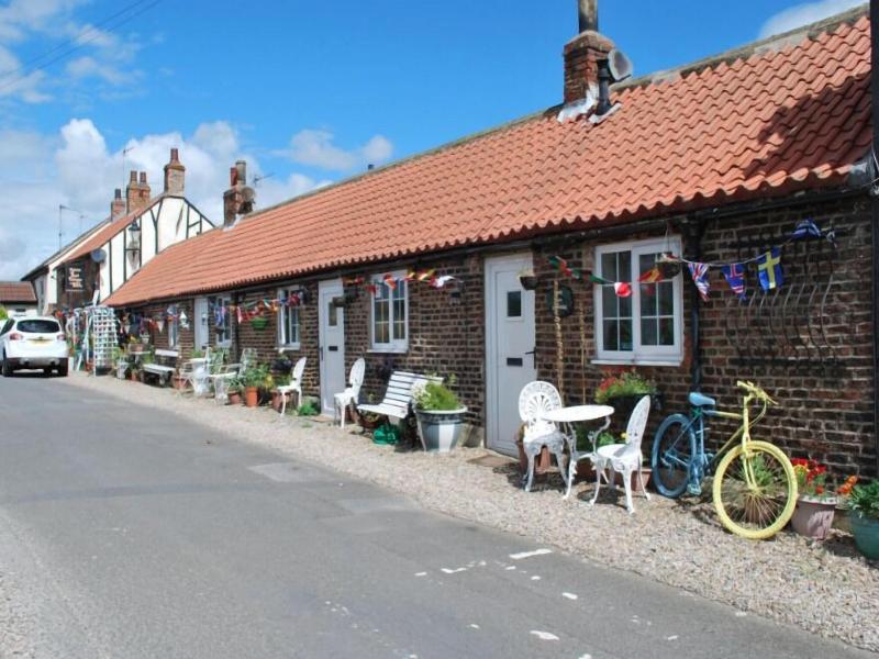 Yarm Cottages 4 U image