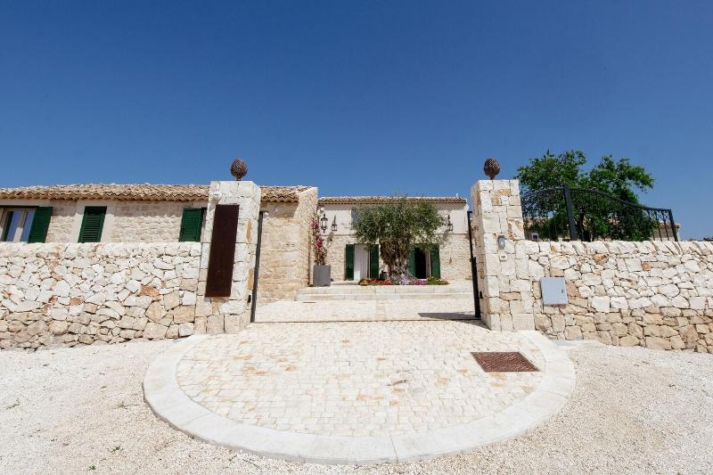 Poggio Leano image