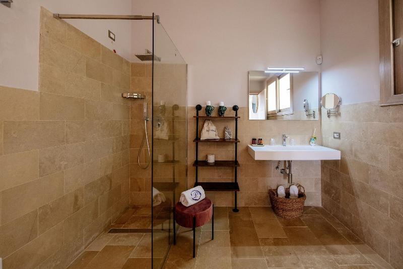 Poggio Leano image