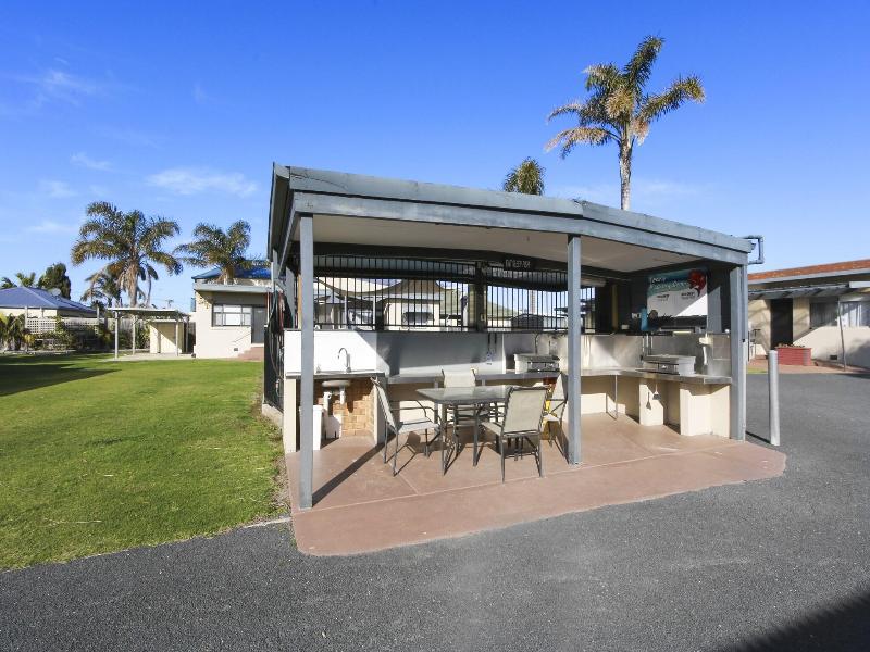 Ocean Bridge Lakes Entrance
