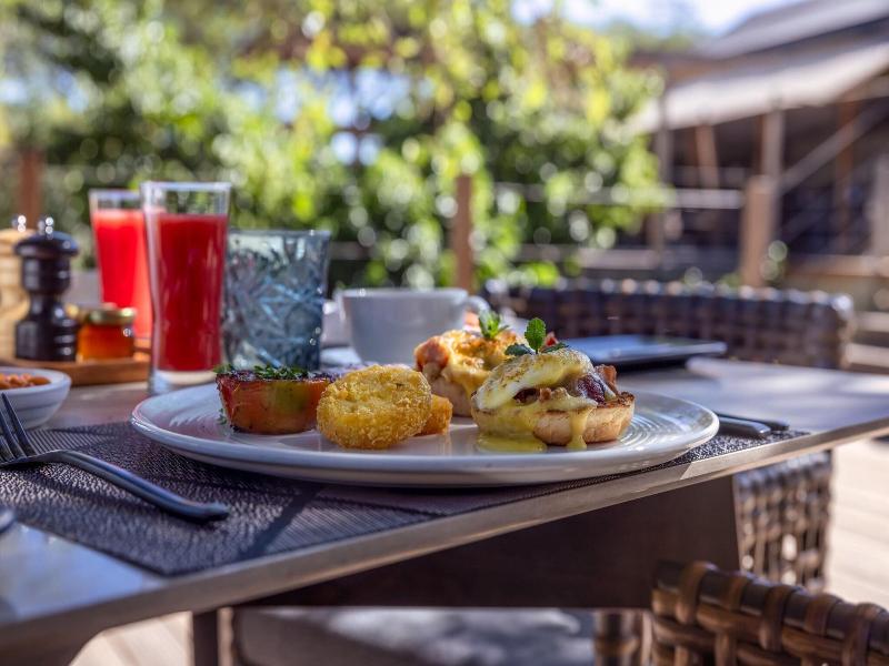 Jw Marriott Masai Mara Lodge image