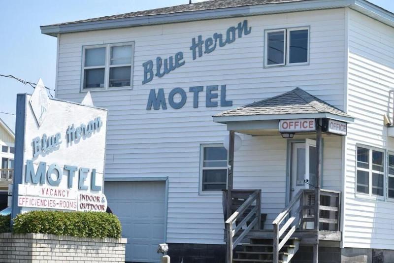 Blue Heron Motel image
