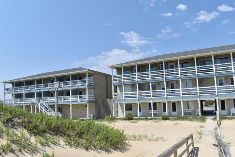 Blue Heron Motel image