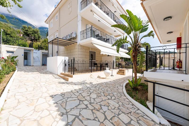 Barefoot Contessa - Image 10