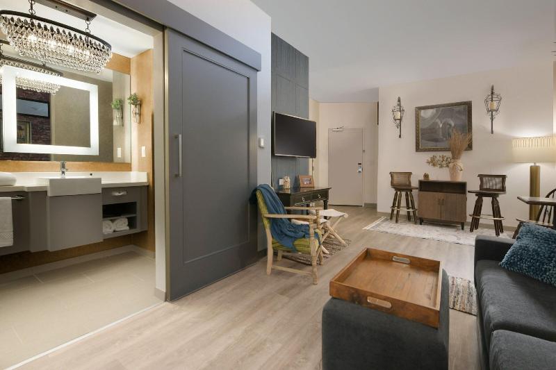 Springhill Suites By Marriott Lindale image