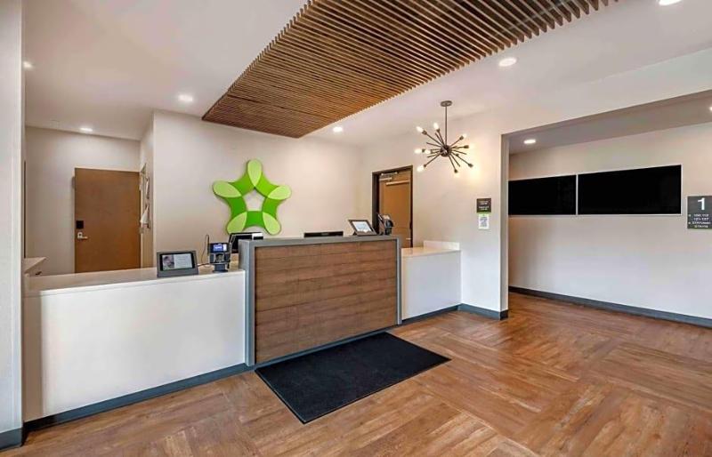 Extended Stay America Premier Suites Tampa Fairgro image