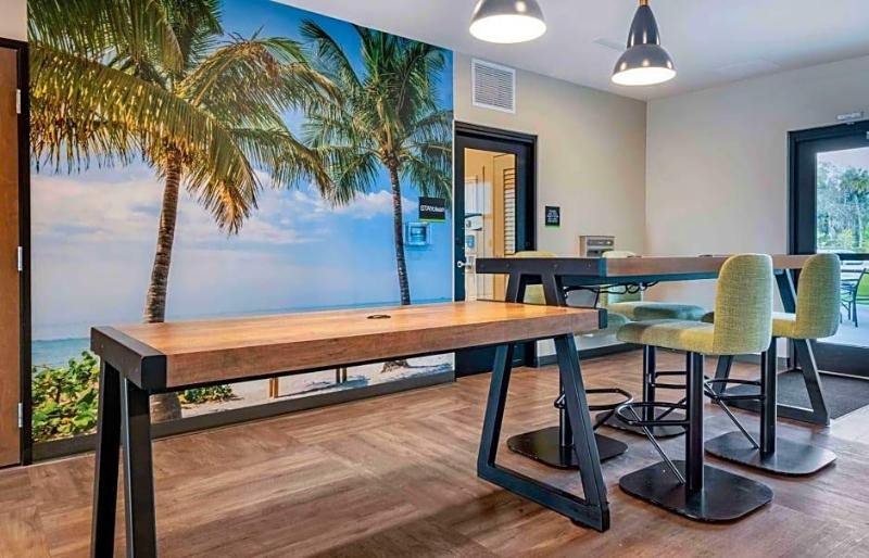 Extended Stay America Premier Suites Tampa Fairgro image