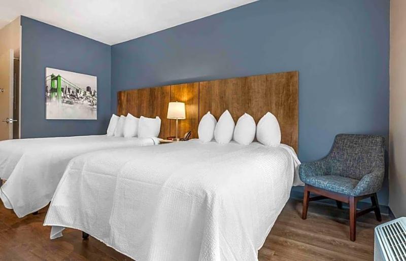 Extended Stay America Premier Suites Tampa Fairgro image