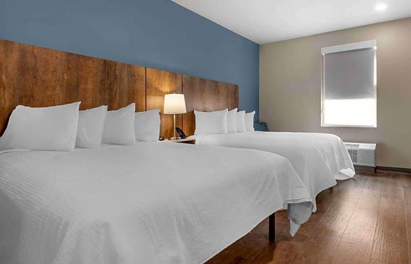 Extended Stay America Premier Suites Tampa Fairgro image