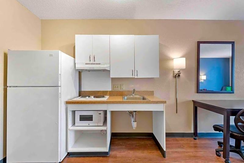 Extended Stay America Premier Suites Tampa Fairgro image