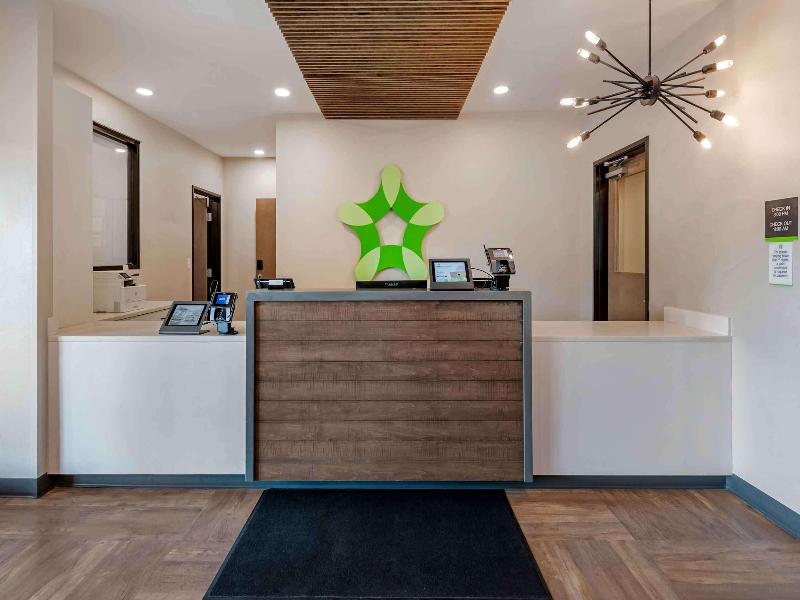 Extended Stay America Premier Suites Tampa Fairgro image