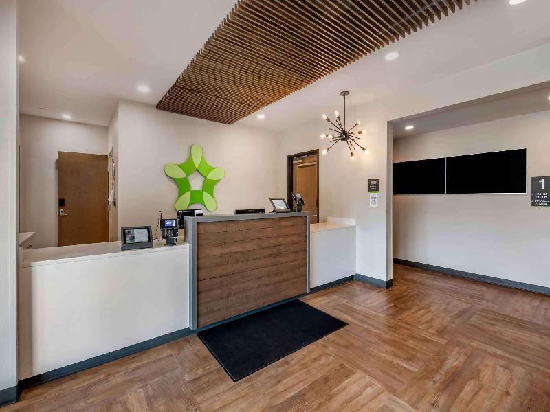 Extended Stay America Premier Suites Tampa Fairgro image