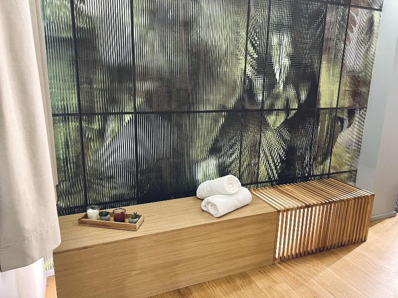 Archã¨ Design Rooms And Suites image