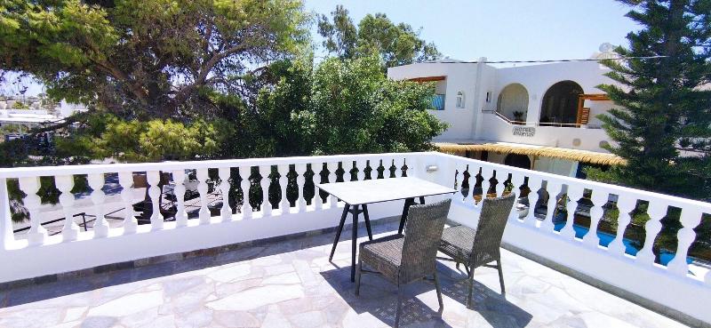 Perissa Art Villa - Kitchen & Washing Machine gallery photo 21