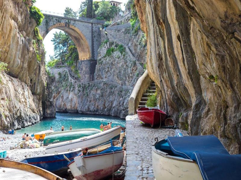Albergo Dipinto Bacco Furore image