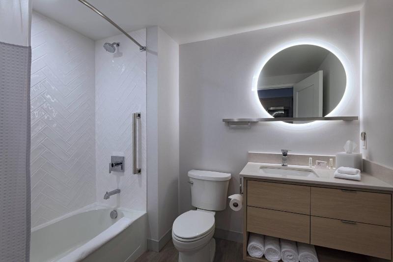 Towneplace Suites By Marriott Brentwood image