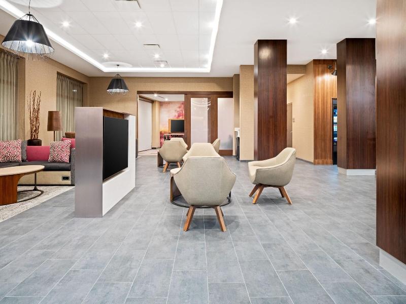 Courtyard By Marriott Houston Northeast image