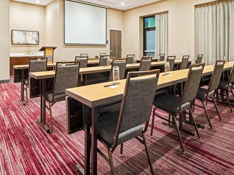 Courtyard By Marriott Houston Northeast image