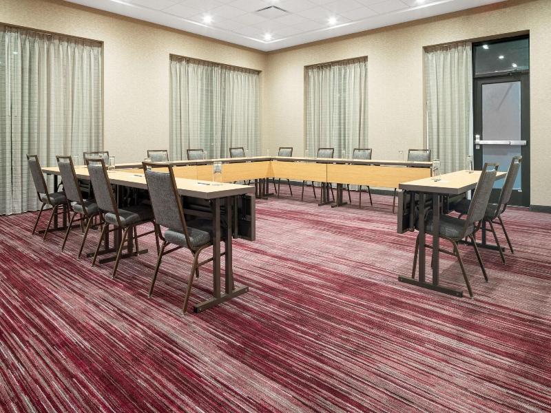 Courtyard By Marriott Houston Northeast image