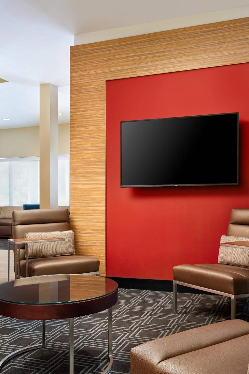 Towneplace Suites By Marriott Leesburg image