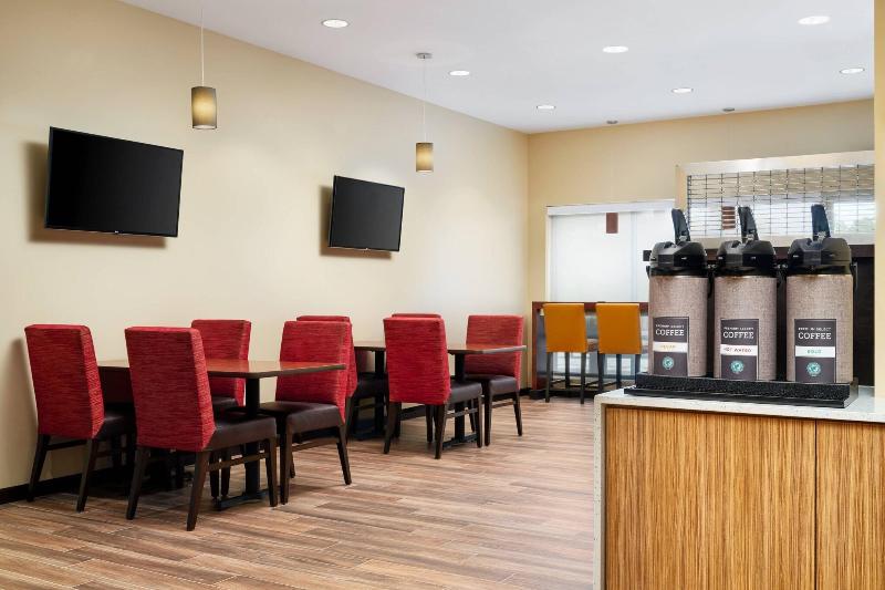 Towneplace Suites By Marriott Leesburg image