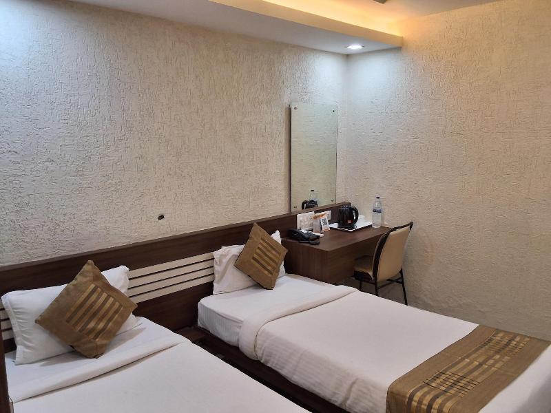 Hotel Accord image