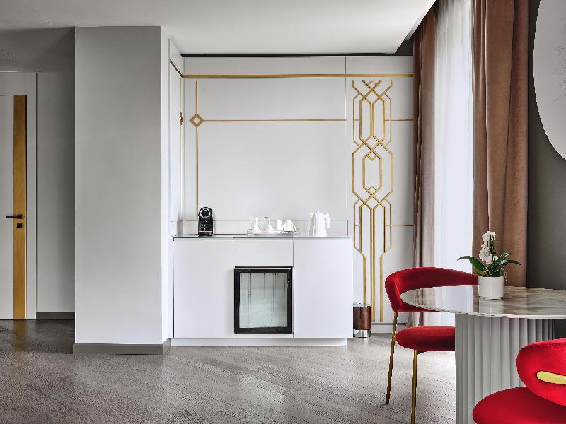 Boutique Hotel Stresa image