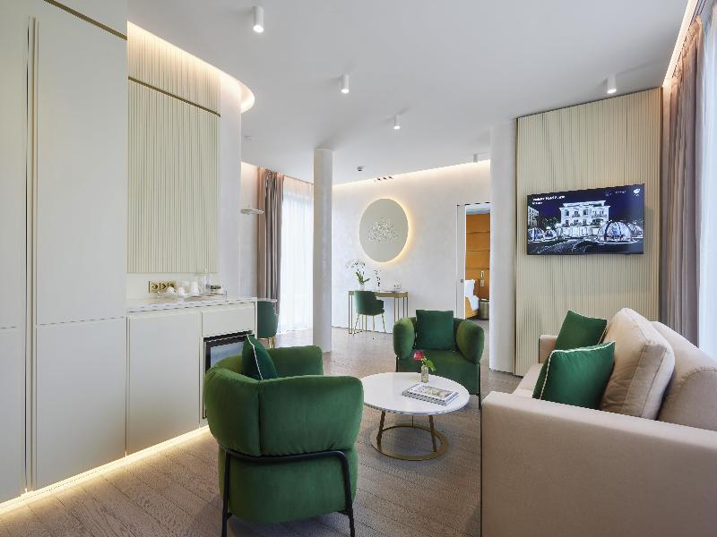 Boutique Hotel Stresa image