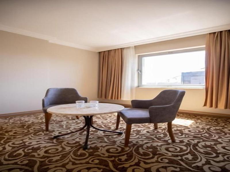 Gurtas Hotel image