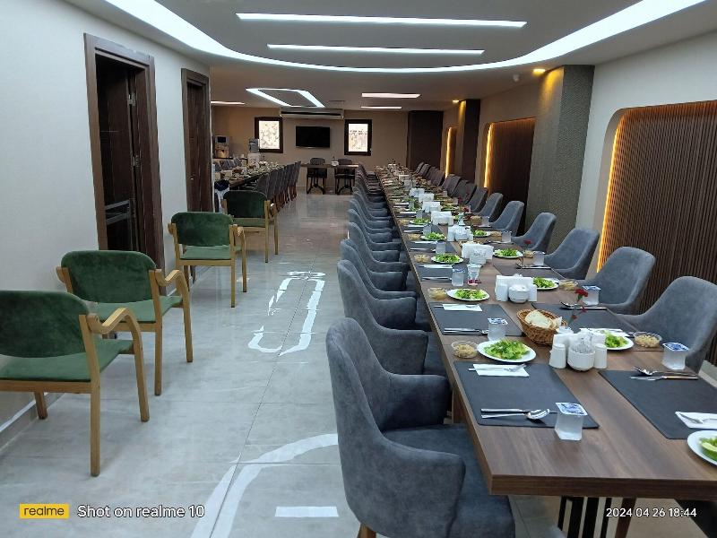 Gurtas Hotel image