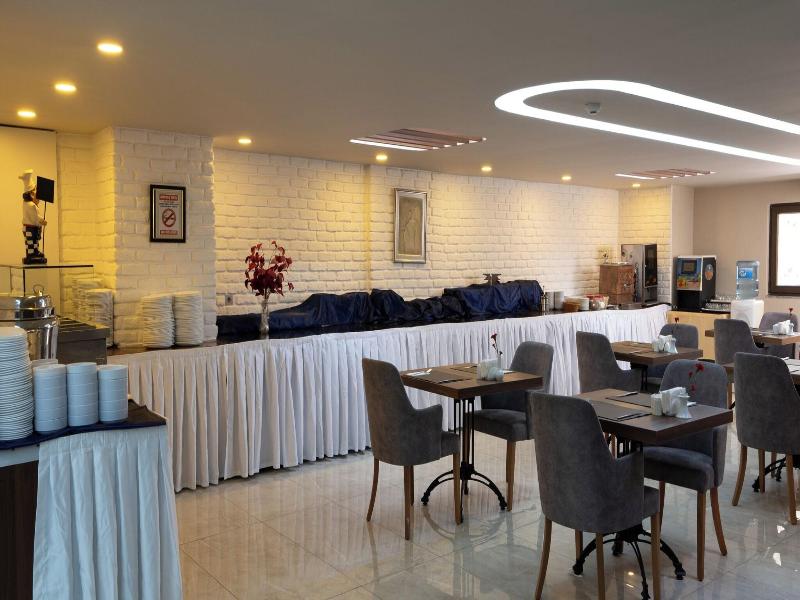 Gurtas Hotel image