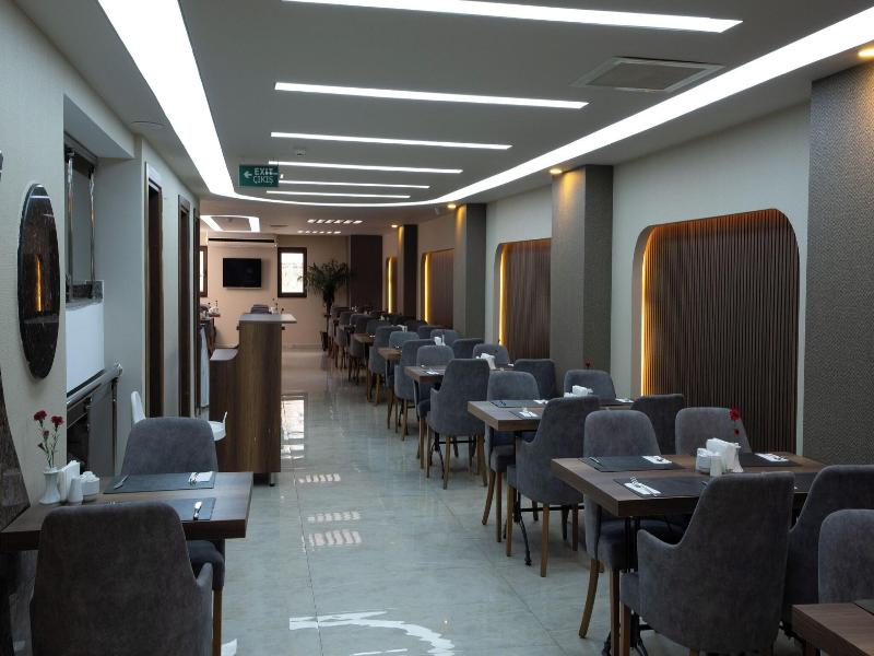 Gurtas Hotel image