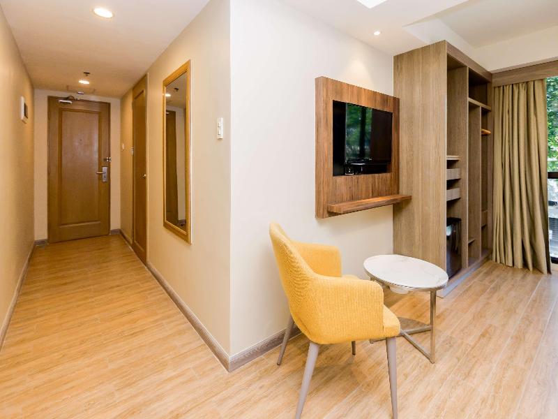 Surestay Plus By Best Western Cebu City image