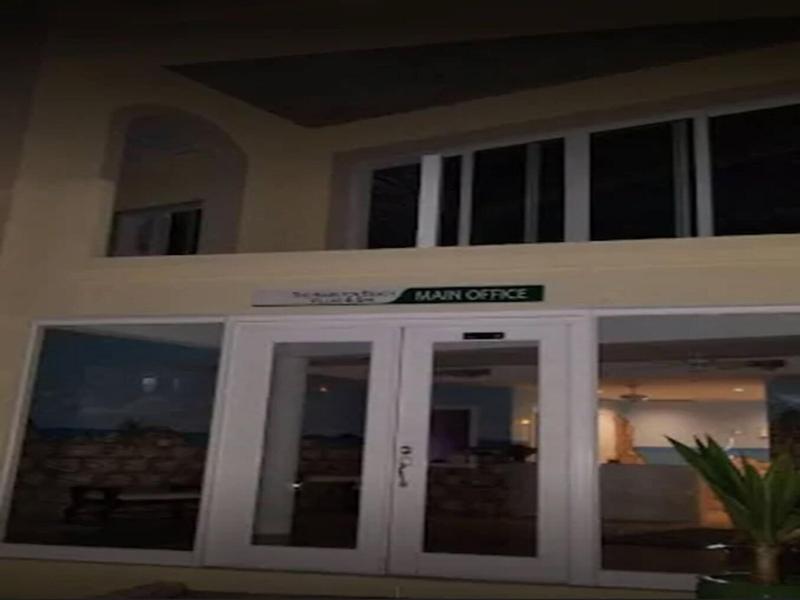The Hamilton Beach Villas Spa image