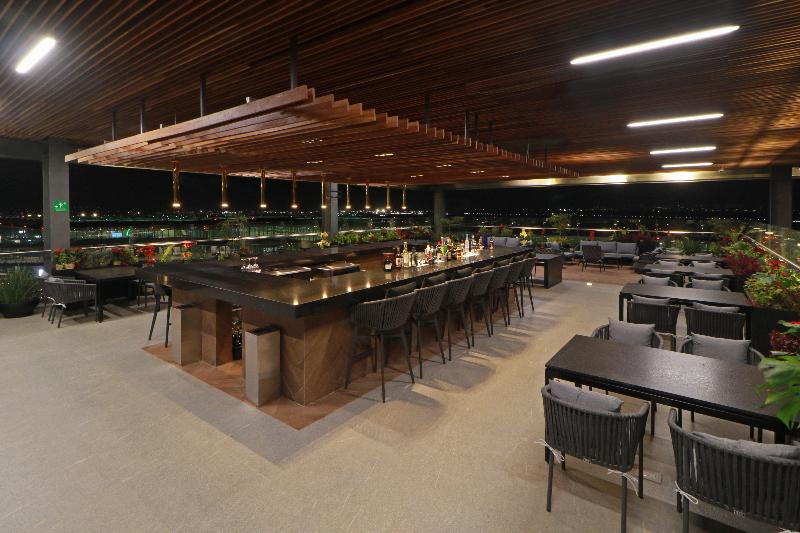 Holiday Inn Hotel And Suites Mexico Felipe Angeles image