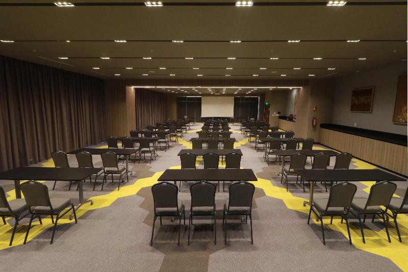 Holiday Inn Hotel And Suites Mexico Felipe Angeles image