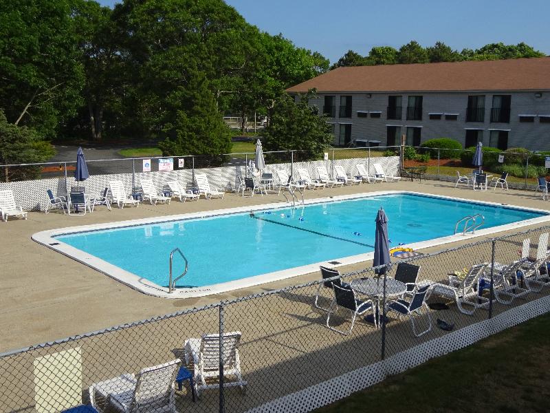 The Mariner Resort Cape Cod By The Red Collection image