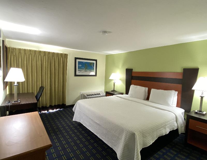 The Mariner Resort Cape Cod By The Red Collection image