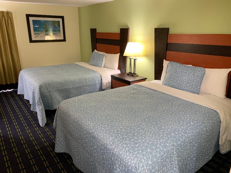 The Mariner Resort Cape Cod By The Red Collection image