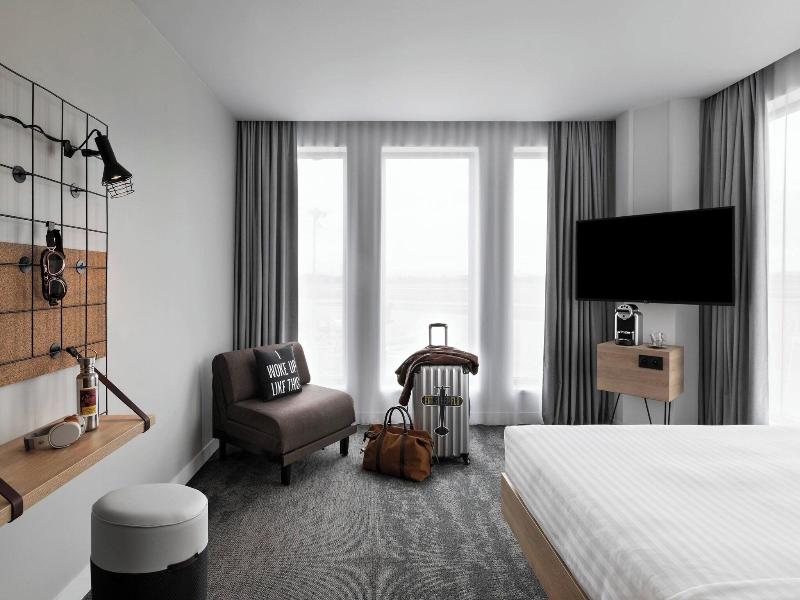 Moxy Lyon Airport image