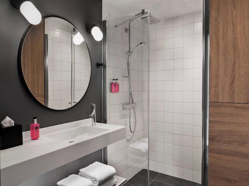 Moxy Lyon Airport image
